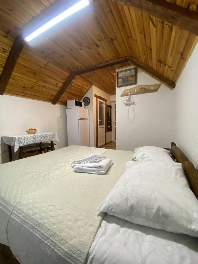 Затишок В Карпатах 1 Apartman Szlavszke Kültér fotó